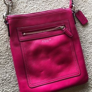 Coach Leather Swingpack Crossbody.